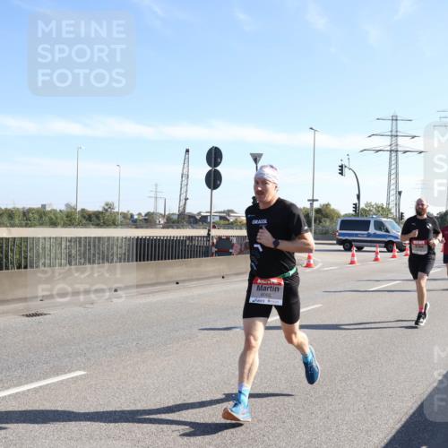 03.10.2025 - Köhlbrandbrückenlauf Julia Fischer http://msf.ph/oto/8999560 03.10.2025 12:13:00 Position 3 6060 meine-sportfotos.de