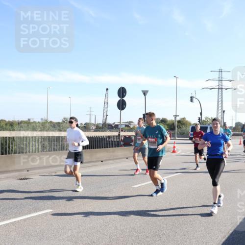 03.10.2025 - Köhlbrandbrückenlauf Julia Fischer http://msf.ph/oto/8999587 03.10.2025 12:13:05 Position 3 2025 meine-sportfotos.de