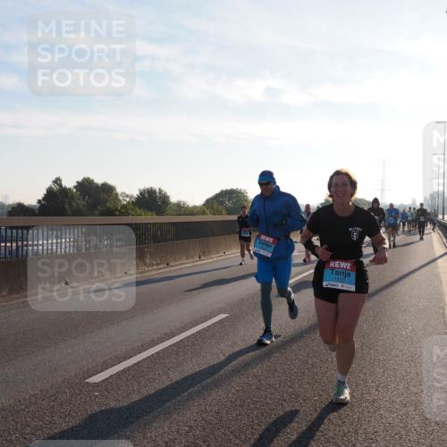 03.10.2025 - Köhlbrandbrückenlauf Fabian Wolf http://msf.ph/oto/8999622 03.10.2025 09:16:48 Position 3 1412 meine-sportfotos.de