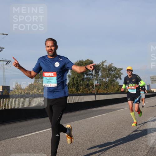 03.10.2025 - Köhlbrandbrückenlauf Luisa Fischer http://msf.ph/oto/8999632 03.10.2025 10:41:18 Position 3 3756 meine-sportfotos.de