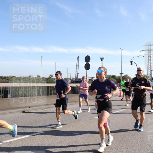 03.10.2025 - Köhlbrandbrückenlauf Julia Fischer http://msf.ph/oto/8999659 03.10.2025 12:13:16 Position 3 58, 6 meine-sportfotos.de