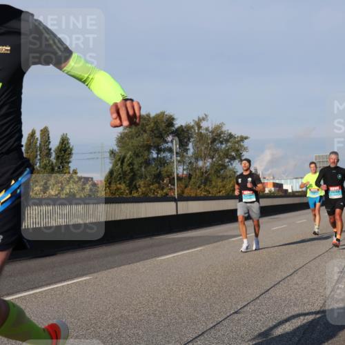 03.10.2025 - Köhlbrandbrückenlauf Luisa Fischer http://msf.ph/oto/8999664 03.10.2025 10:41:20 Position 3 50, 1055 meine-sportfotos.de