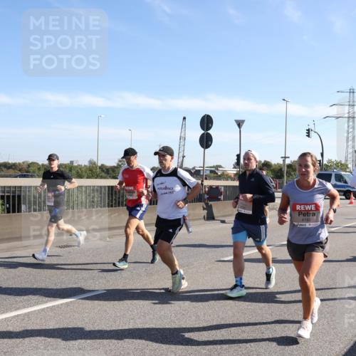 03.10.2025 - Köhlbrandbrückenlauf Julia Fischer http://msf.ph/oto/8999694 03.10.2025 12:13:22 Position 3 6754, 4162, 4491 meine-sportfotos.de