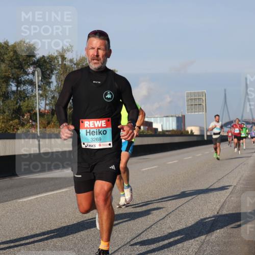 03.10.2025 - Köhlbrandbrückenlauf Luisa Fischer http://msf.ph/oto/8999703 03.10.2025 10:41:22 Position 3 529, 3269 meine-sportfotos.de