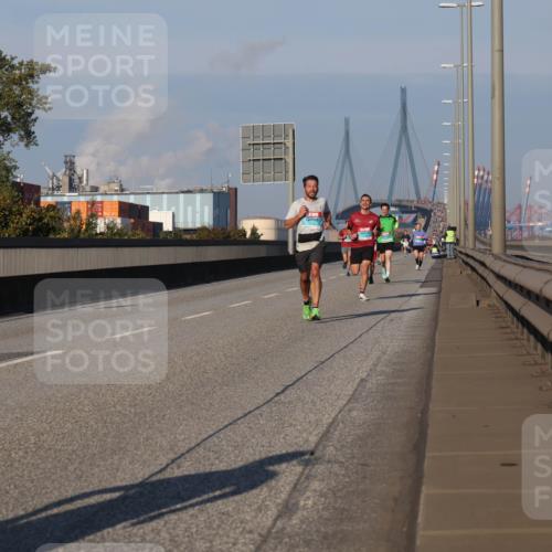 03.10.2025 - Köhlbrandbrückenlauf Luisa Fischer http://msf.ph/oto/8999717 03.10.2025 10:41:23 Position 3  meine-sportfotos.de