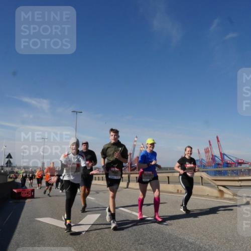 03.10.2025 - Köhlbrandbrückenlauf Matties Gatica Varas http://msf.ph/oto/8999750 03.10.2025 12:52:42 Position 2  meine-sportfotos.de