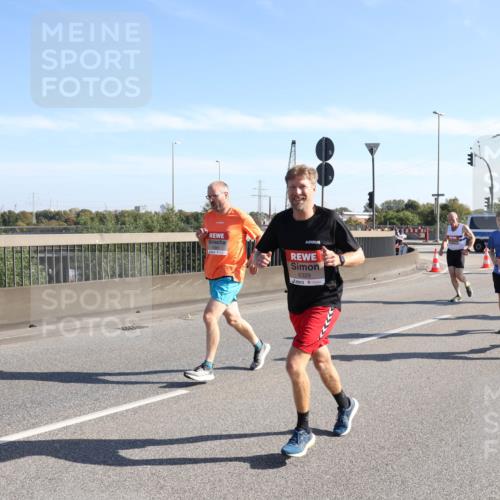 03.10.2025 - Köhlbrandbrückenlauf Julia Fischer http://msf.ph/oto/8999758 03.10.2025 12:13:33 Position 3 6329 meine-sportfotos.de