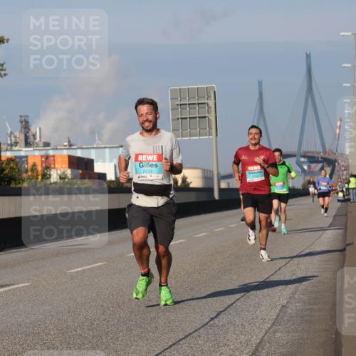 03.10.2025 - Köhlbrandbrückenlauf Luisa Fischer http://msf.ph/oto/8999774 03.10.2025 10:41:26 Position 3 2933, 2792 meine-sportfotos.de