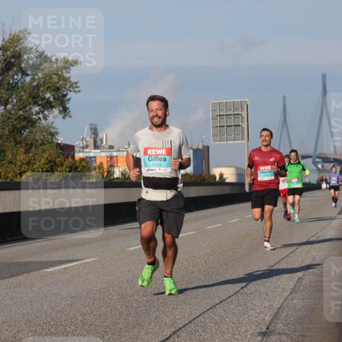 03.10.2025 - Köhlbrandbrückenlauf Luisa Fischer http://msf.ph/oto/8999779 03.10.2025 10:41:27 Position 3 2933, 2792 meine-sportfotos.de