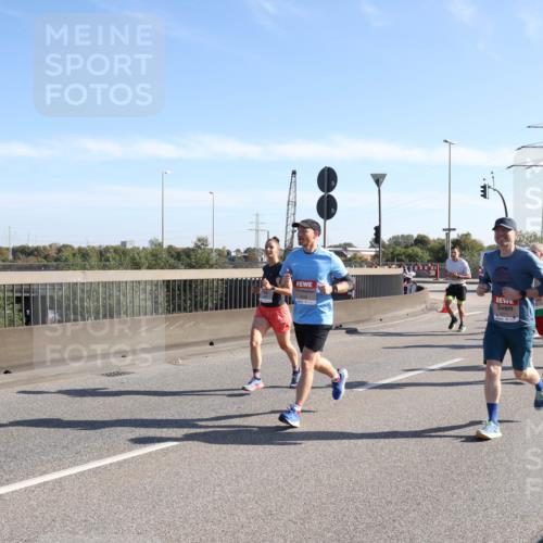 03.10.2025 - Köhlbrandbrückenlauf Julia Fischer http://msf.ph/oto/8999787 03.10.2025 12:13:39 Position 3  meine-sportfotos.de