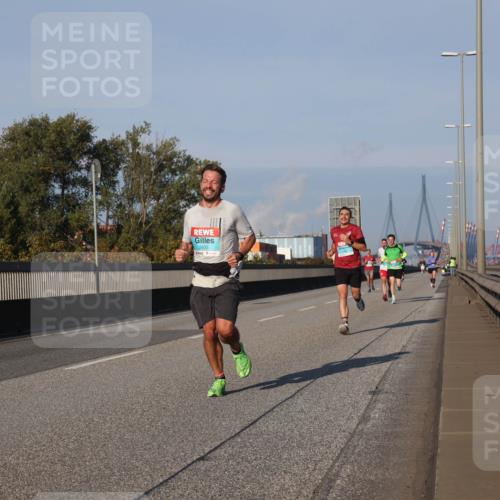 03.10.2025 - Köhlbrandbrückenlauf Luisa Fischer http://msf.ph/oto/8999801 03.10.2025 10:41:28 Position 3 2933 meine-sportfotos.de