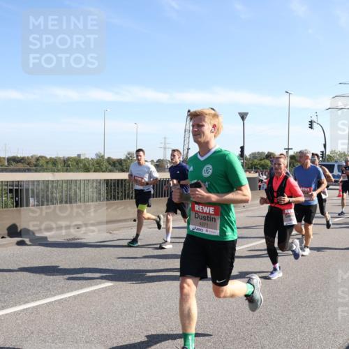 03.10.2025 - Köhlbrandbrückenlauf Julia Fischer http://msf.ph/oto/8999802 03.10.2025 12:13:41 Position 3 4371 meine-sportfotos.de