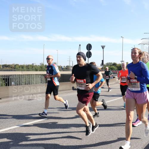 03.10.2025 - Köhlbrandbrückenlauf Julia Fischer http://msf.ph/oto/8999815 03.10.2025 12:13:44 Position 3 5810, 4203 meine-sportfotos.de