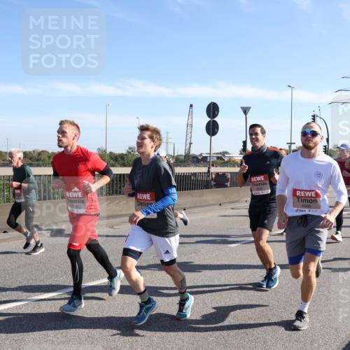 03.10.2025 - Köhlbrandbrückenlauf Julia Fischer http://msf.ph/oto/8999841 03.10.2025 12:13:47 Position 3 739, 4066 meine-sportfotos.de
