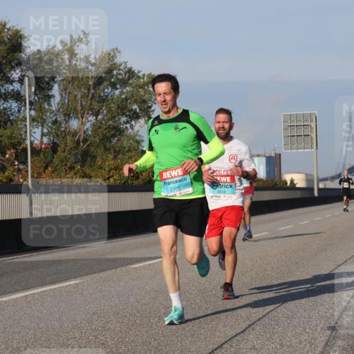03.10.2025 - Köhlbrandbrückenlauf Luisa Fischer http://msf.ph/oto/8999930 03.10.2025 10:41:34 Position 3 2705, 3618 meine-sportfotos.de