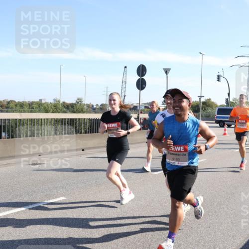 03.10.2025 - Köhlbrandbrückenlauf Julia Fischer http://msf.ph/oto/8999953 03.10.2025 12:14:02 Position 3 4165 meine-sportfotos.de