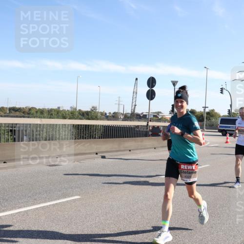 03.10.2025 - Köhlbrandbrückenlauf Julia Fischer http://msf.ph/oto/8999979 03.10.2025 12:14:08 Position 3 4025 meine-sportfotos.de