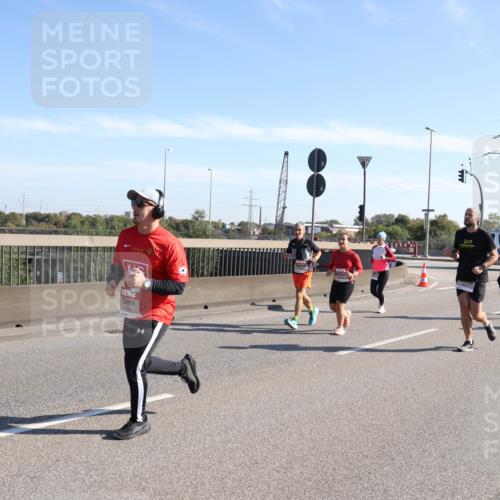03.10.2025 - Köhlbrandbrückenlauf Julia Fischer http://msf.ph/oto/8999990 03.10.2025 12:14:12 Position 3  meine-sportfotos.de