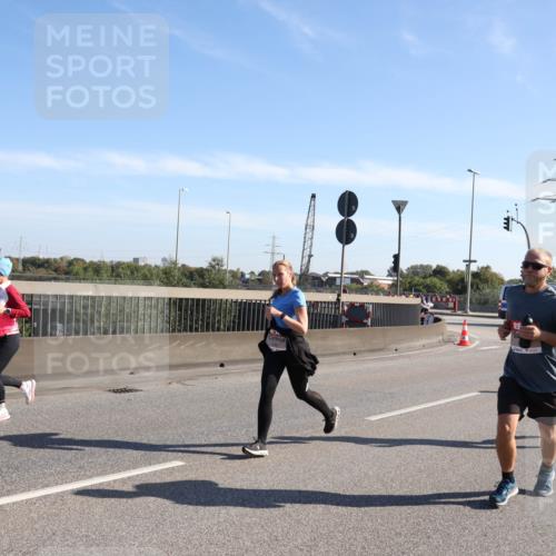 03.10.2025 - Köhlbrandbrückenlauf Julia Fischer http://msf.ph/oto/8999996 03.10.2025 12:14:14 Position 3  meine-sportfotos.de
