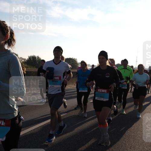 03.10.2025 - Köhlbrandbrückenlauf Fabian Wolf http://msf.ph/oto/9000026 03.10.2025 09:16:59 Position 3 3797, 1516, 111, 3842 meine-sportfotos.de