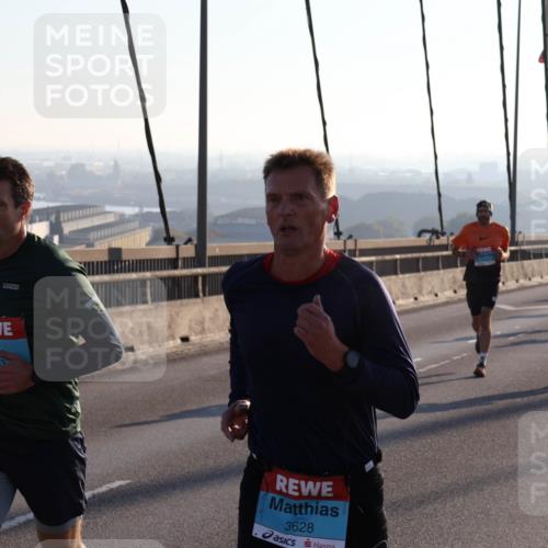 03.10.2025 - Köhlbrandbrückenlauf Julia Fischer http://msf.ph/oto/9000042 03.10.2025 09:19:58 Position 1 3763, 3628 meine-sportfotos.de