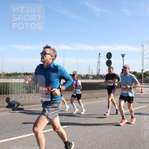 03.10.2025 - Köhlbrandbrückenlauf Julia Fischer http://msf.ph/oto/9000092 03.10.2025 12:14:31 Position 3 6256 meine-sportfotos.de