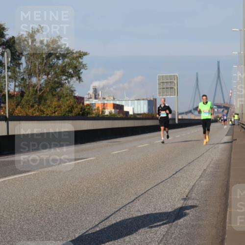 03.10.2025 - Köhlbrandbrückenlauf Luisa Fischer http://msf.ph/oto/9000093 03.10.2025 10:41:42 Position 3 3704 meine-sportfotos.de