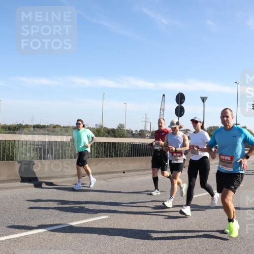 03.10.2025 - Köhlbrandbrückenlauf Julia Fischer http://msf.ph/oto/9000133 03.10.2025 12:14:39 Position 3  meine-sportfotos.de