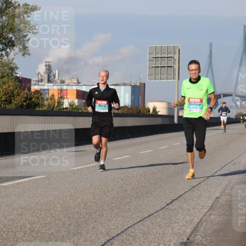 03.10.2025 - Köhlbrandbrückenlauf Luisa Fischer http://msf.ph/oto/9000143 03.10.2025 10:41:45 Position 3 3262 meine-sportfotos.de