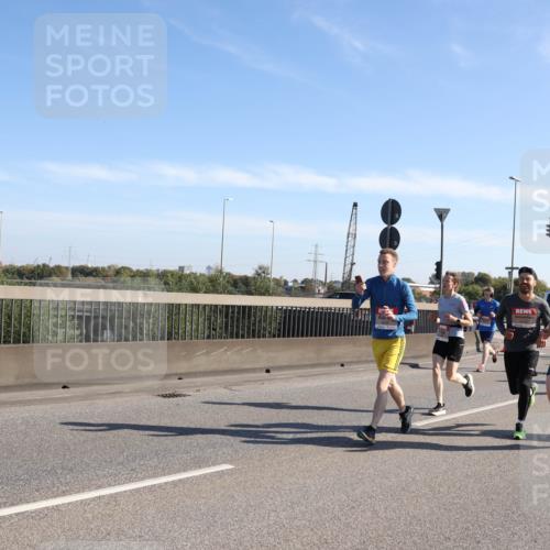 03.10.2025 - Köhlbrandbrückenlauf Julia Fischer http://msf.ph/oto/9000144 03.10.2025 12:14:41 Position 3  meine-sportfotos.de