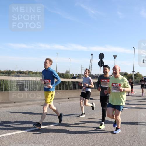 03.10.2025 - Köhlbrandbrückenlauf Julia Fischer http://msf.ph/oto/9000153 03.10.2025 12:14:42 Position 3 4172, 6447 meine-sportfotos.de
