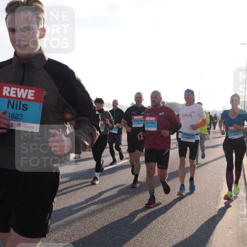 03.10.2025 - Köhlbrandbrückenlauf Fabian Wolf http://msf.ph/oto/9000160 03.10.2025 09:17:02 Position 3 1623, 5, 1181, 1191, 3426, 1626 meine-sportfotos.de