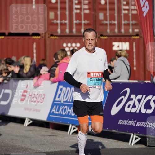 03.10.2025 - Köhlbrandbrückenlauf Michael Burmester http://msf.ph/oto/9000165 03.10.2025 10:04:38 Ziel 1073, 1218, 1225, 1308, 1623, 2029, 2672, 2822, 3160, 3379, 3753, 3799, 3835 meine-sportfotos.de