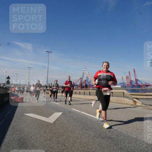 03.10.2025 - Köhlbrandbrückenlauf Matties Gatica Varas http://msf.ph/oto/9000178 03.10.2025 12:53:16 Position 2  meine-sportfotos.de