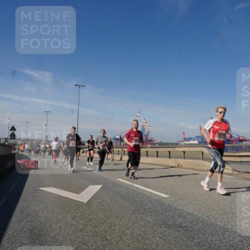 03.10.2025 - Köhlbrandbrückenlauf Matties Gatica Varas http://msf.ph/oto/9000190 03.10.2025 12:53:17 Position 2  meine-sportfotos.de