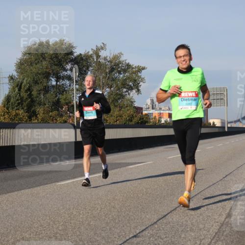 03.10.2025 - Köhlbrandbrückenlauf Luisa Fischer http://msf.ph/oto/9000191 03.10.2025 10:41:48 Position 3 3262 meine-sportfotos.de