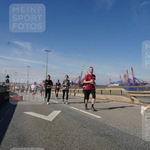 03.10.2025 - Köhlbrandbrückenlauf Matties Gatica Varas http://msf.ph/oto/9000197 03.10.2025 12:53:17 Position 2  meine-sportfotos.de