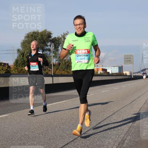 03.10.2025 - Köhlbrandbrückenlauf Luisa Fischer http://msf.ph/oto/9000203 03.10.2025 10:41:49 Position 3 1029, 3262 meine-sportfotos.de