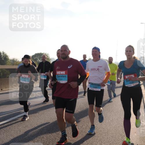 03.10.2025 - Köhlbrandbrückenlauf Fabian Wolf http://msf.ph/oto/9000206 03.10.2025 09:17:03 Position 3 1227, 1191, 3426, 1626 meine-sportfotos.de