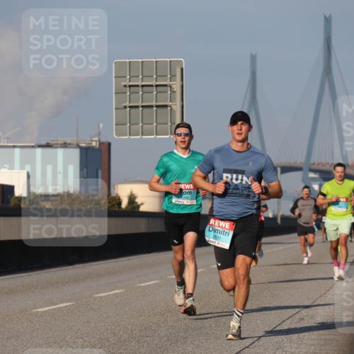 03.10.2025 - Köhlbrandbrückenlauf Luisa Fischer http://msf.ph/oto/9000336 03.10.2025 10:42:23 Position 3 1268, 2024, 2831 meine-sportfotos.de