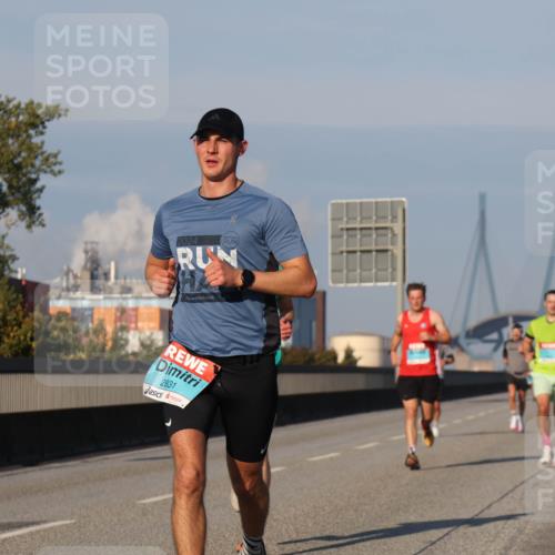 03.10.2025 - Köhlbrandbrückenlauf Luisa Fischer http://msf.ph/oto/9000398 03.10.2025 10:42:26 Position 3 2024, 2831 meine-sportfotos.de