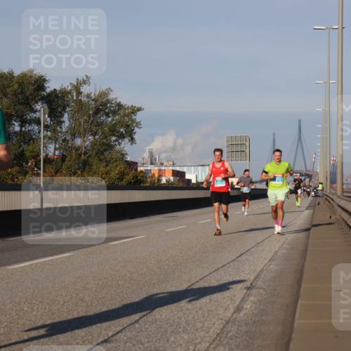 03.10.2025 - Köhlbrandbrückenlauf Luisa Fischer http://msf.ph/oto/9000460 03.10.2025 10:42:29 Position 3 1268 meine-sportfotos.de