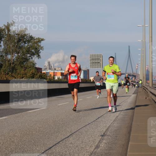 03.10.2025 - Köhlbrandbrückenlauf Luisa Fischer http://msf.ph/oto/9000473 03.10.2025 10:42:30 Position 3 3841 meine-sportfotos.de