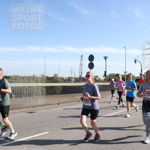 03.10.2025 - Köhlbrandbrückenlauf Julia Fischer http://msf.ph/oto/9000516 03.10.2025 12:15:27 Position 3 4417, 4619 meine-sportfotos.de