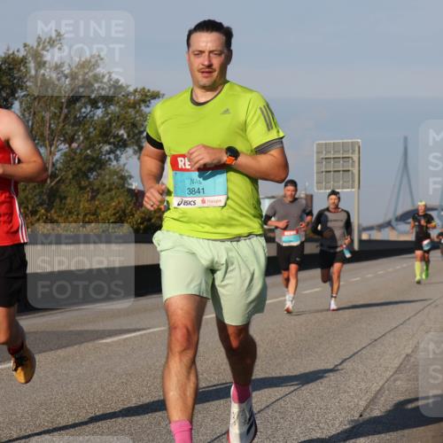 03.10.2025 - Köhlbrandbrückenlauf Luisa Fischer http://msf.ph/oto/9000523 03.10.2025 10:42:33 Position 3 3152, 3841 meine-sportfotos.de