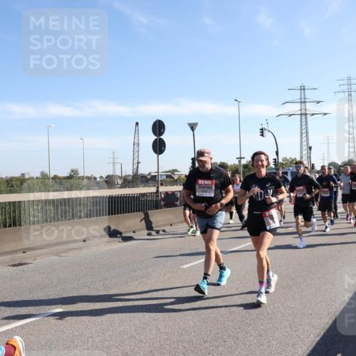 03.10.2025 - Köhlbrandbrückenlauf Julia Fischer http://msf.ph/oto/9000543 03.10.2025 12:15:32 Position 3  meine-sportfotos.de