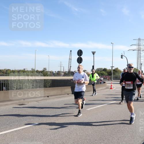 03.10.2025 - Köhlbrandbrückenlauf Julia Fischer http://msf.ph/oto/9000587 03.10.2025 12:15:39 Position 3 6116 meine-sportfotos.de