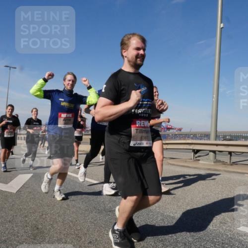 03.10.2025 - Köhlbrandbrückenlauf Matties Gatica Varas http://msf.ph/oto/9000593 03.10.2025 12:53:43 Position 2 00000000, 4025, 5387 meine-sportfotos.de