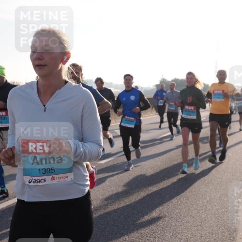 03.10.2025 - Köhlbrandbrückenlauf Fabian Wolf http://msf.ph/oto/9000603 03.10.2025 09:17:12 Position 3 3708, 1395 meine-sportfotos.de