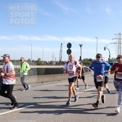 03.10.2025 - Köhlbrandbrückenlauf Julia Fischer http://msf.ph/oto/9000606 03.10.2025 12:15:41 Position 3 6517, 4538 meine-sportfotos.de